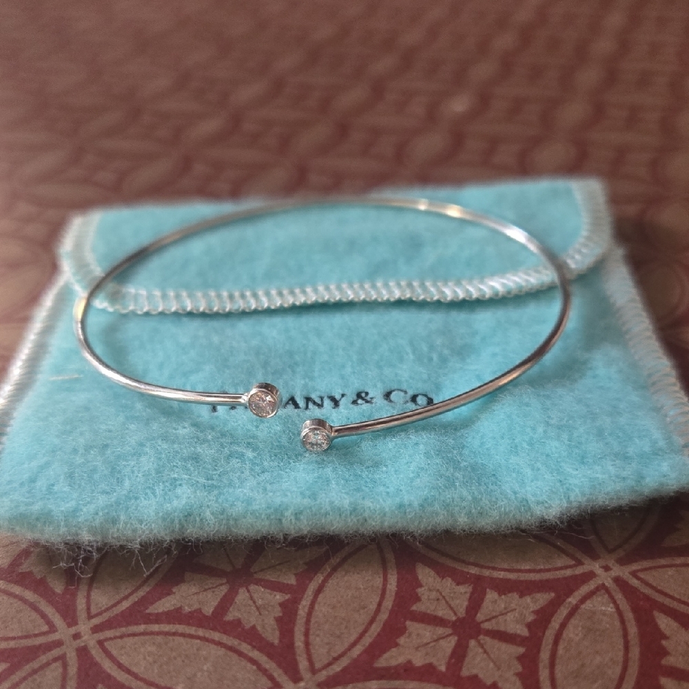 Tiffany & Co. Elsa Peretti® Diamond Hoop Bangle in Platinum with Diamonds